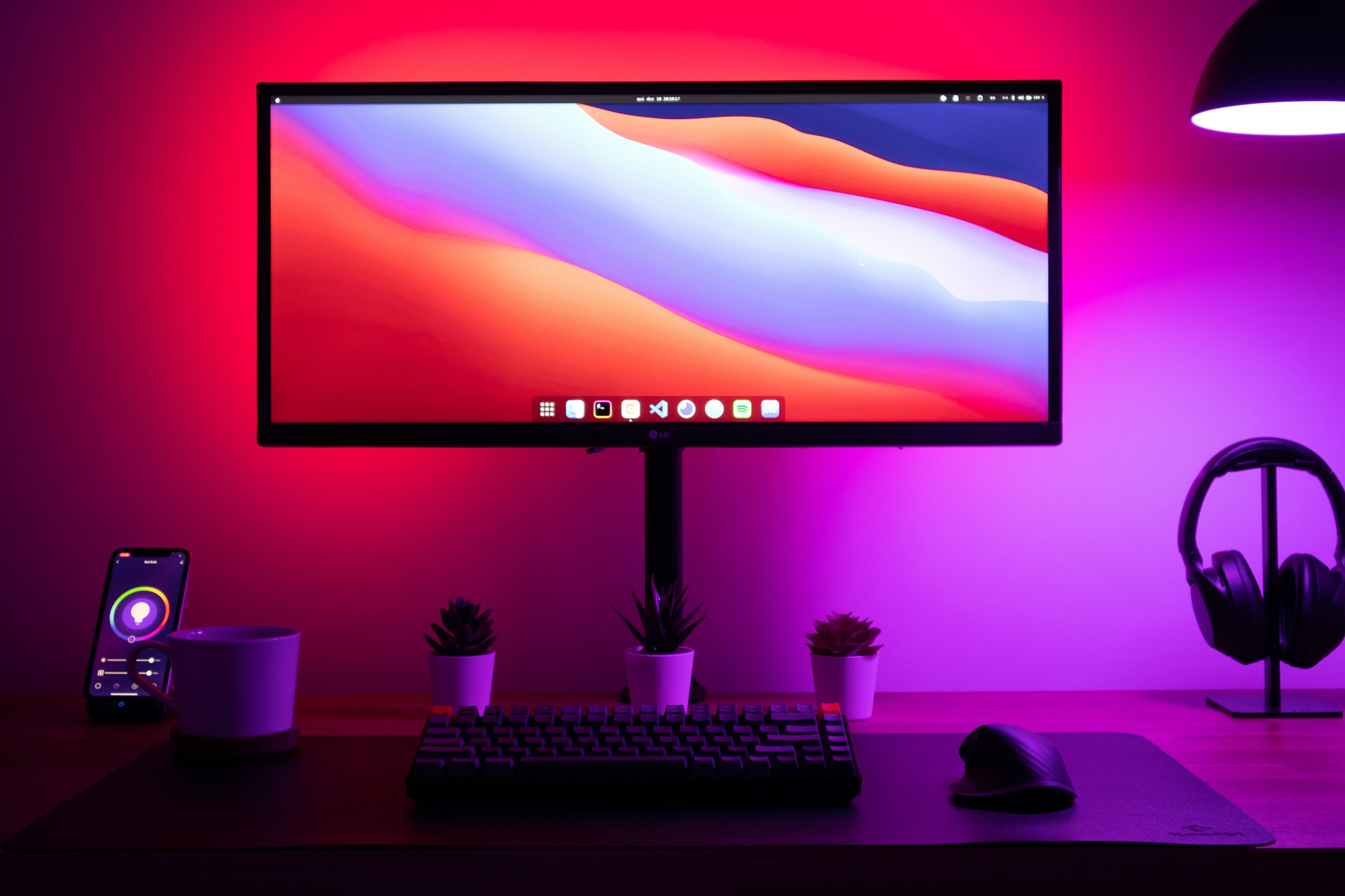 Bande LED RGB Connectée Bluetooth - 16 Millions de Couleurs | HomeNova
